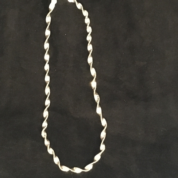 NEW~Sterling Silver Twist Chain - Picture 1 of 3